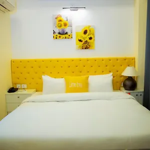 Lime Tree Luxury - Service Near Artemis Hospital ,gurgaon Гургаон